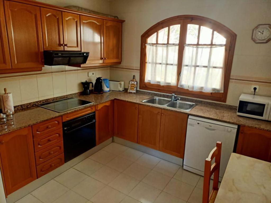 Chalet A 100M De La Playa De Cristal, Pino Alto Villa Hospitalet De L'Infant Buitenkant foto